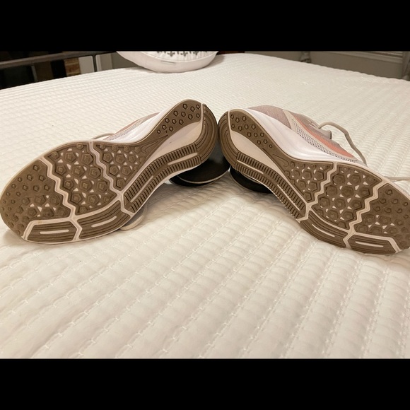 Women’s 8.5 - Nike Running Downshifter - Picture 3 of 5